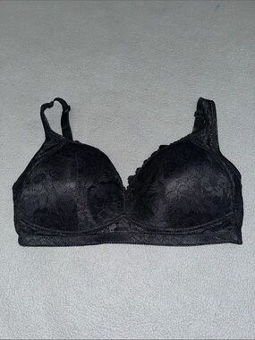 Gloria Vanderbilt Black Lace Wireless Bra